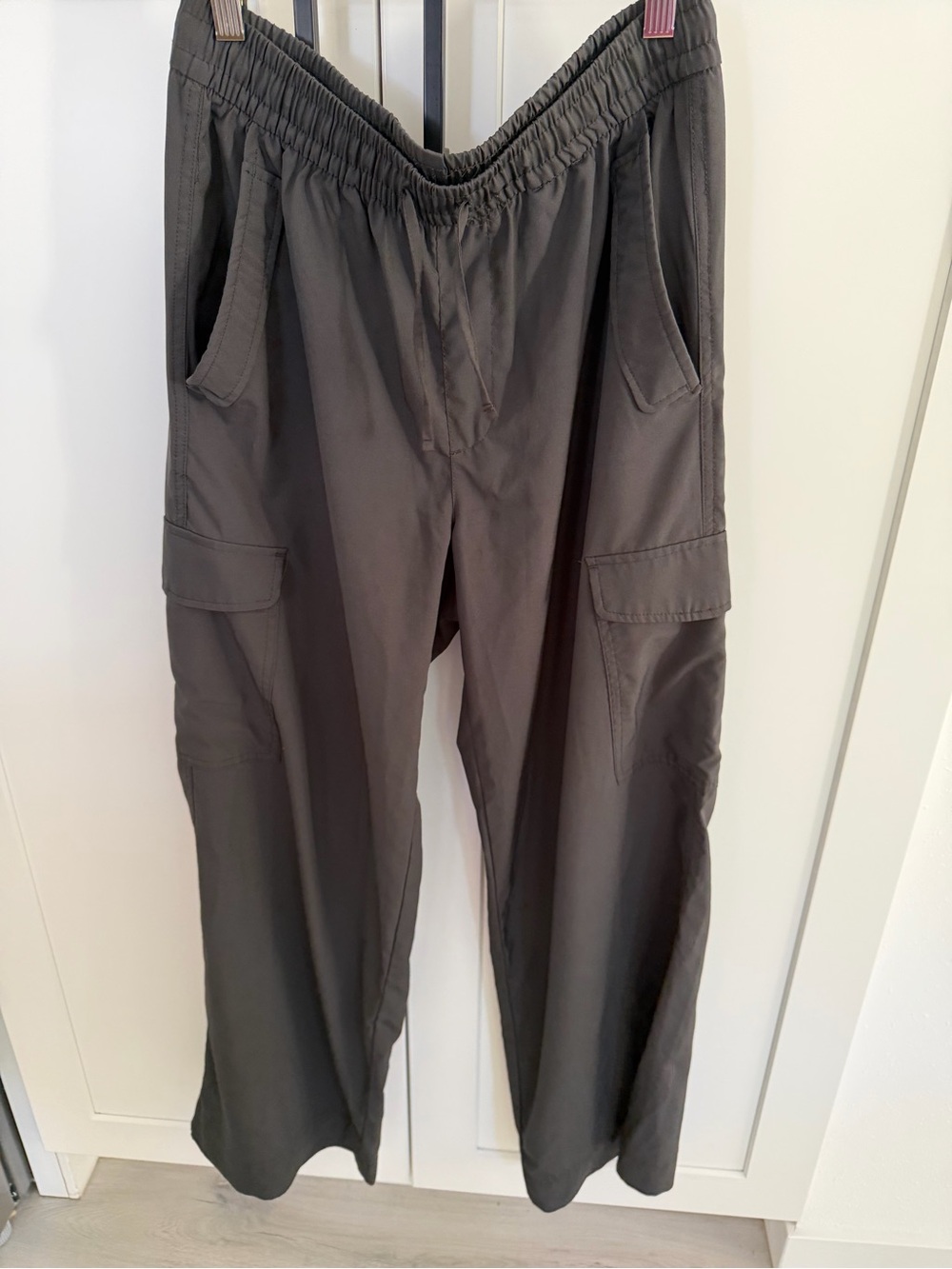 Old navy stretch tech grey cargo wide leg pants